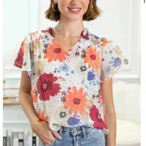 NWT Avara floral smocked blouse